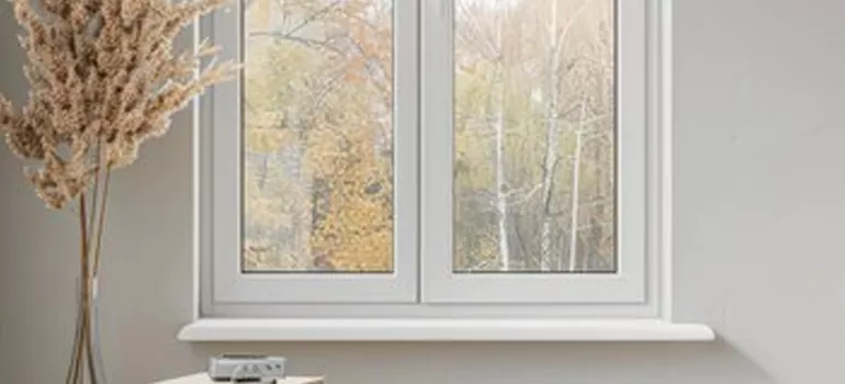 Vinyl Window Stool in Bradenton, FL